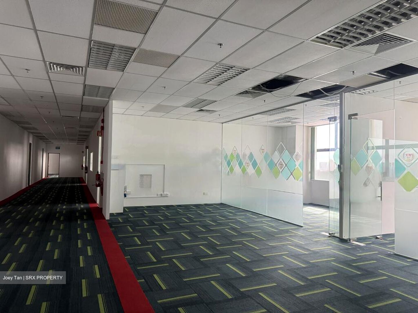 Bth Centre (D19), Office #451585701